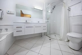 Belconnen Way Hotel Motel and Serviced Apartments