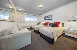 Belconnen Way Hotel Motel and Serviced Apartments