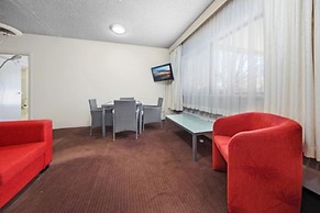 Belconnen Way Hotel Motel and Serviced Apartments