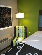 SureStay Plus Hotel by Best Western Point Richmond