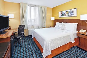 Fairfield Inn & Suites by Marriott Lombard