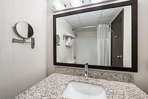 Ramada Plaza by Wyndham Regina Downtown