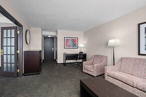 Ramada Plaza by Wyndham Regina Downtown