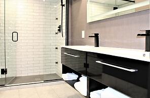 Ramada Plaza by Wyndham Regina Downtown