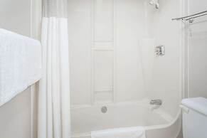 Ramada by Wyndham Quesnel