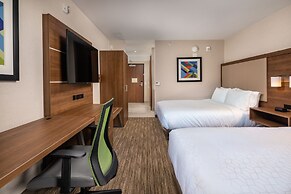 Holiday Inn Express & Suites Chatsworth by IHG