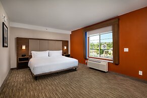 Holiday Inn Express & Suites Chatsworth by IHG