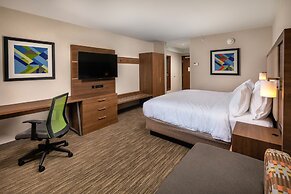 Holiday Inn Express & Suites Chatsworth by IHG