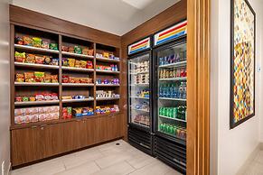 Holiday Inn Express & Suites Chatsworth by IHG