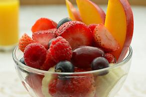 Holiday Inn Hotel & Suites London by IHG