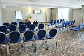 Holiday Inn Hotel & Suites London by IHG