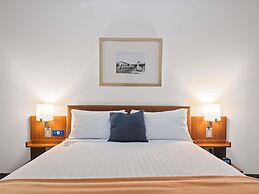 Novotel Canberra