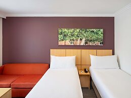 Mercure Sydney Blacktown