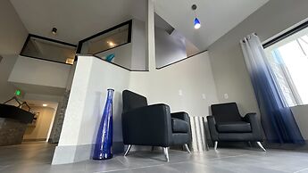 Destiny Palms Hotel Maingate West