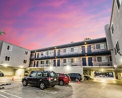 Travelodge by Wyndham Culver City