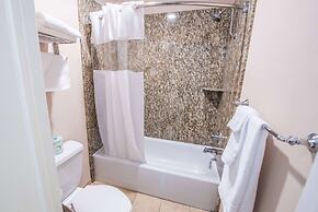 Travelodge by Wyndham Culver City