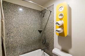 Motel 6 South El Monte, CA - Los Angeles