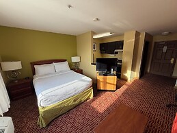 MainStay Suites Bloomington near University