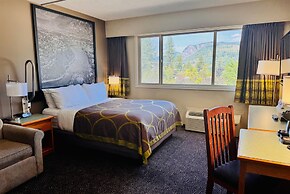 Super 8 by Wyndham Castlegar BC