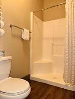 Super 8 by Wyndham Castlegar BC