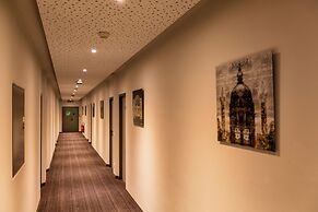 Life Hotel
