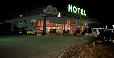 Life Hotel