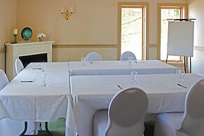 Isaiah Tubbs Resort & Conference Centre