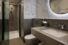 DoubleTree by Hilton London West End