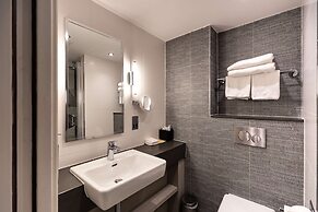 DoubleTree by Hilton London West End