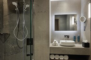 DoubleTree by Hilton London West End