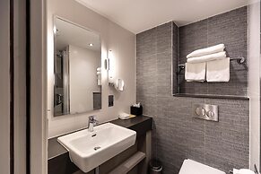 DoubleTree by Hilton London West End