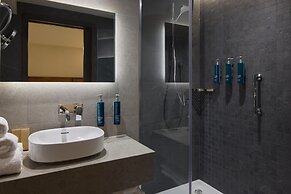 DoubleTree by Hilton London West End
