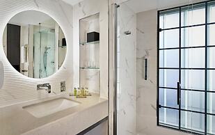 DoubleTree by Hilton London West End