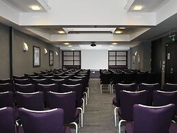 DoubleTree by Hilton London West End