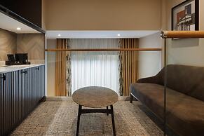 DoubleTree by Hilton London West End