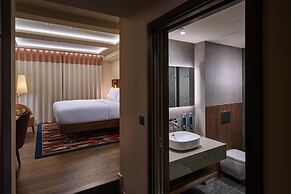 DoubleTree by Hilton London West End