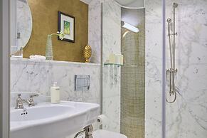 Townhouse on the Green