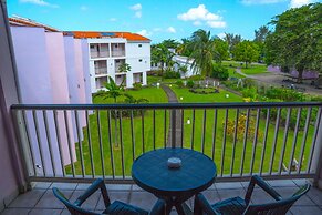 Allamanda Beach Hotel