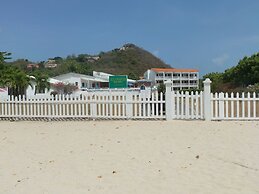 Allamanda Beach Hotel