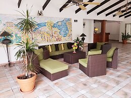 Allamanda Beach Hotel