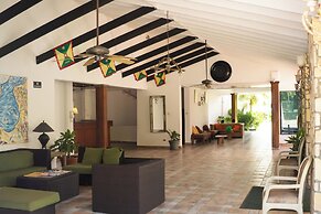 Allamanda Beach Hotel