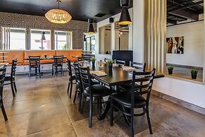 La Saguenéenne - Hôtel et Centre de Congrès