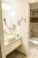 La Saguenéenne - Hôtel et Centre de Congrès