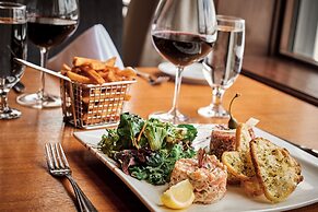 La Saguenéenne - Hôtel et Centre de Congrès