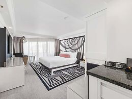 Pullman Cairns International