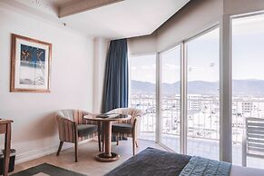 Pullman Cairns International