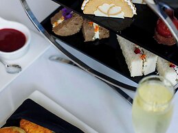 Pullman Cairns International