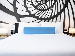 Pullman Cairns International