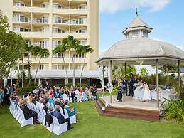 Pullman Cairns International