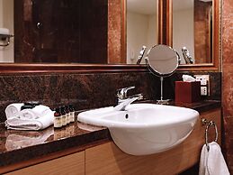 Pullman Cairns International